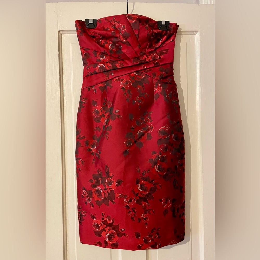 NWOT White House Black Market Red Satin Floral Dress Size 4